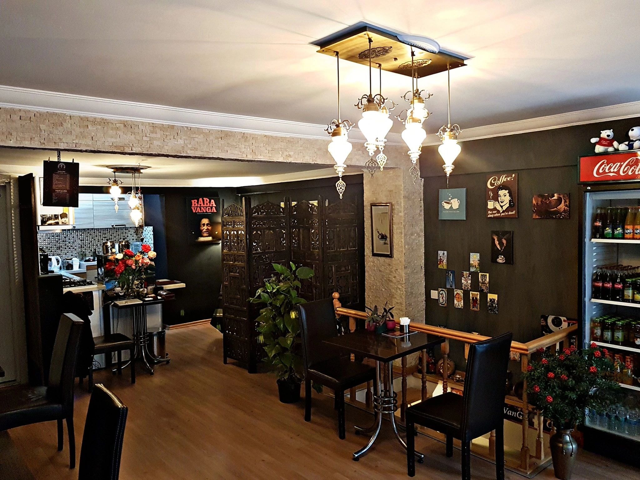 Fal Cafe Baba Vanga lounge